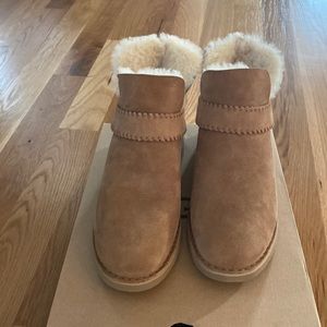 UGG McKay Boots size 10
